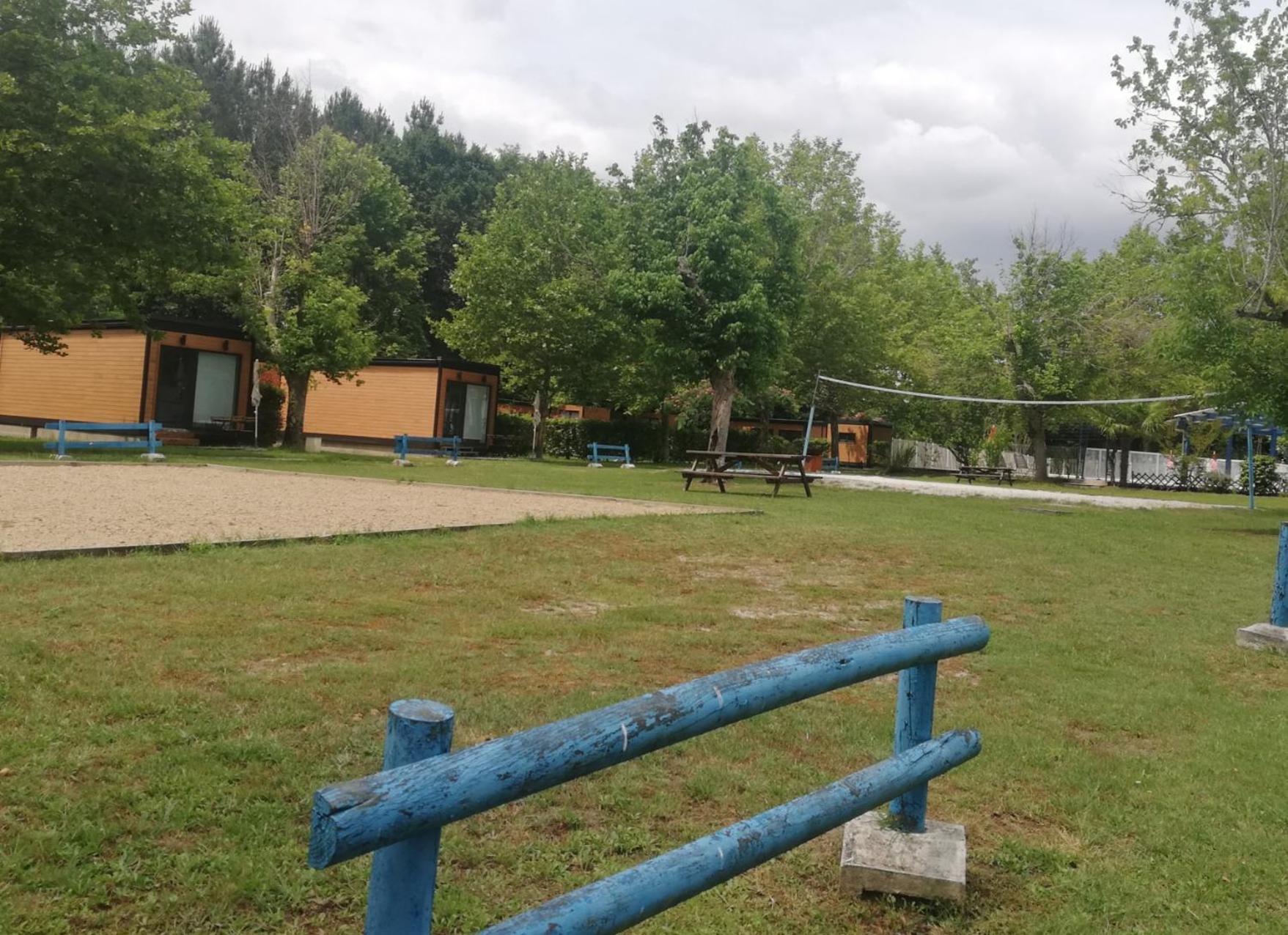 Отель Petite Maison De Vacances Onesse-et-Laharie Экстерьер фото